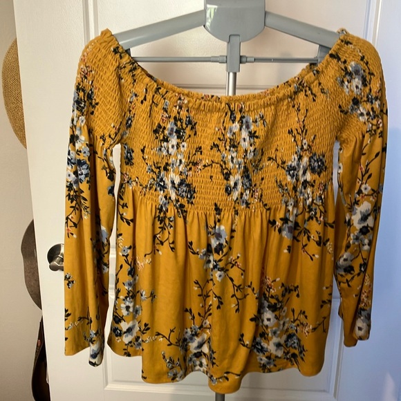 Xhilaration smocked floral blouse - Picture 1 of 5